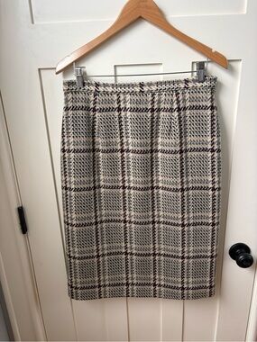 JH Collectibles Plaid Pencil Skirt in Cream, Black and Brown